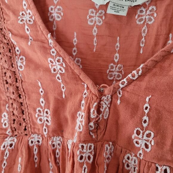 American Eagle Eyelet Women's Boho Top Small 100% Cotton - Picture 2 of 9